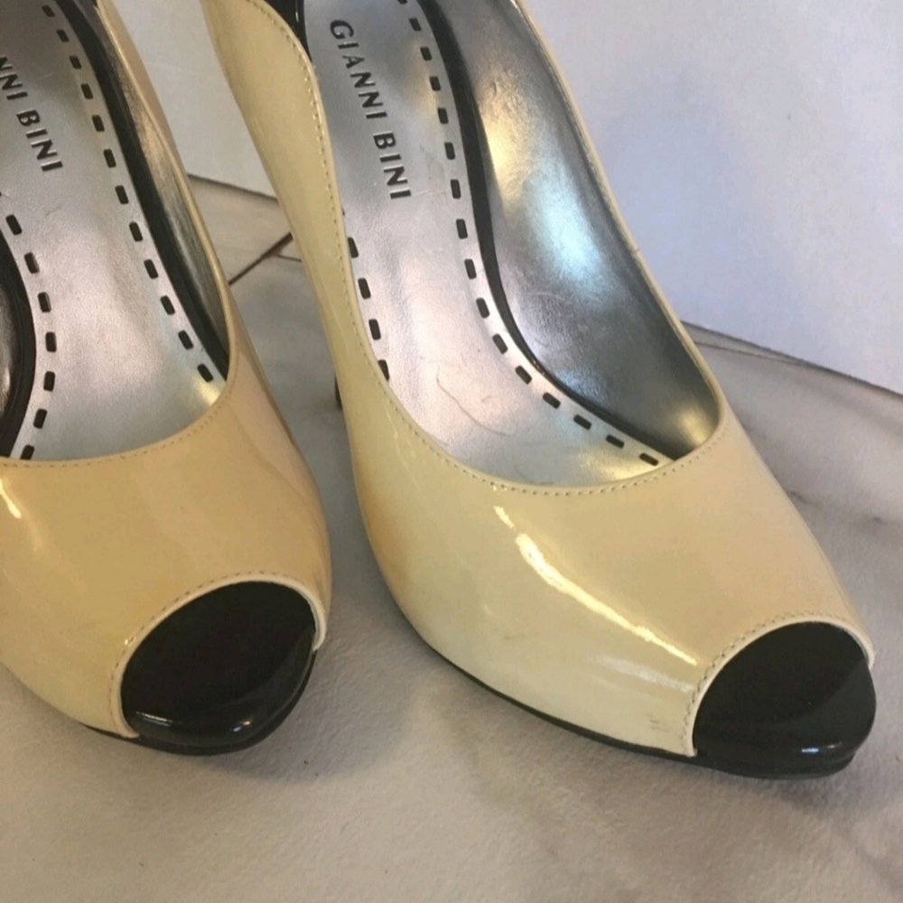 Yellow,Black Peep Toe Heel ,by GIANNA BINNI S 8 1/2 - Picture 2 of 6